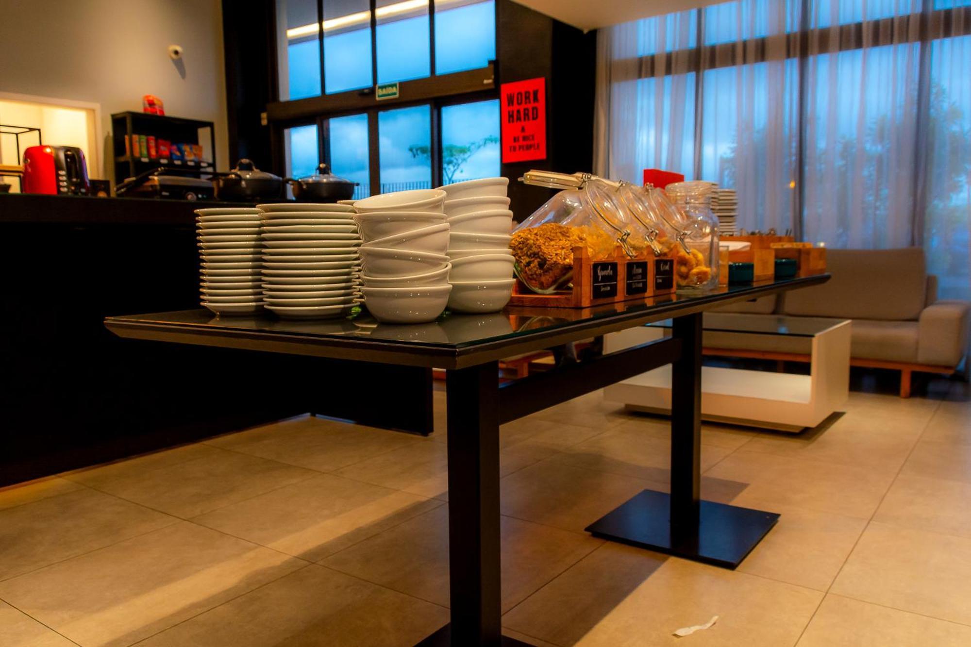 Golden Tower Shopping By Fenix Hoteis (Adults Only) Pouso Alegre Exteriör bild