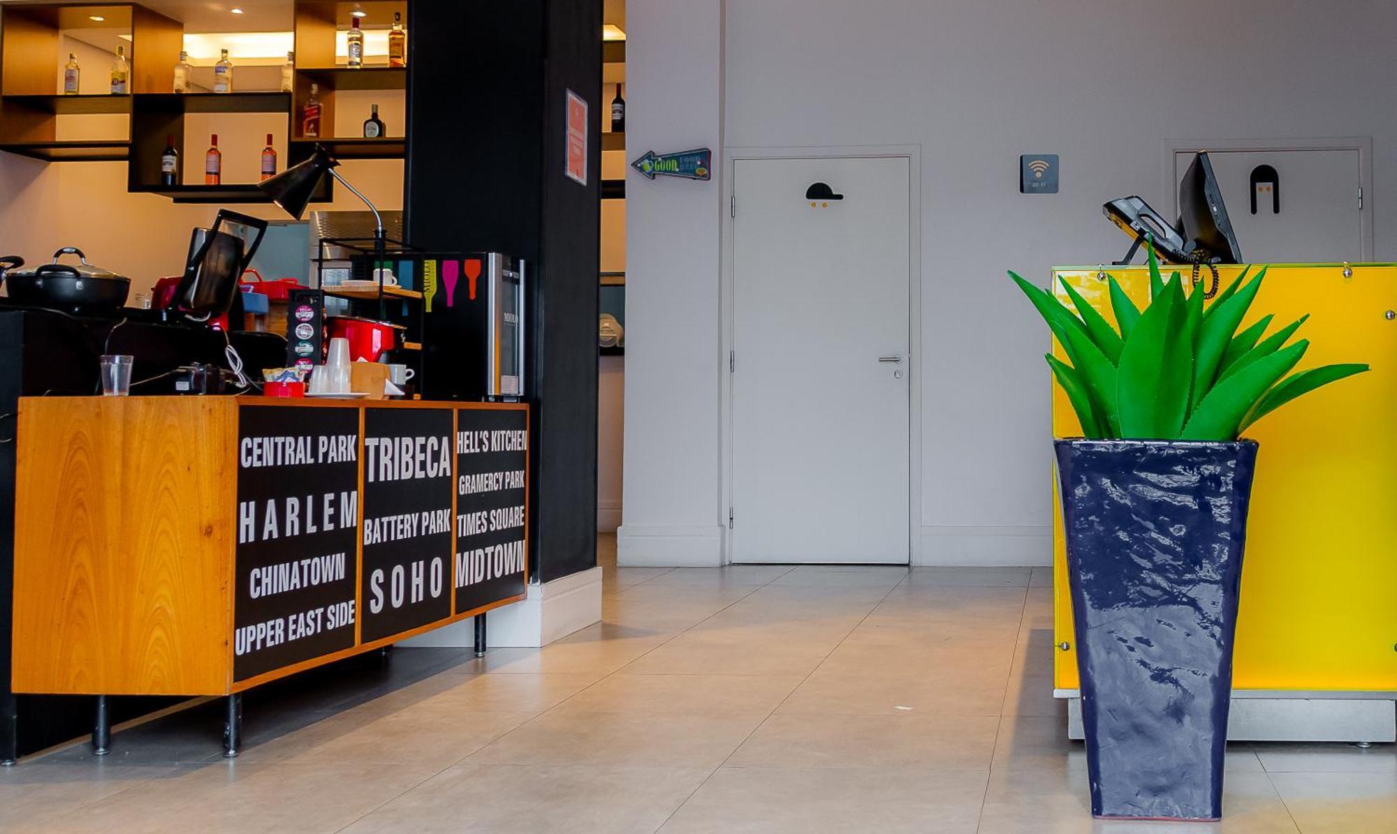 Golden Tower Shopping By Fenix Hoteis (Adults Only) Pouso Alegre Exteriör bild